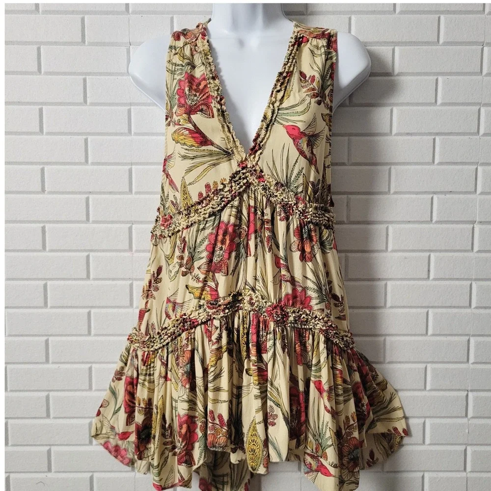 Vintage Free People Haze Tiered Tunic Top XS Cream Hummingbird Floral Ruffle